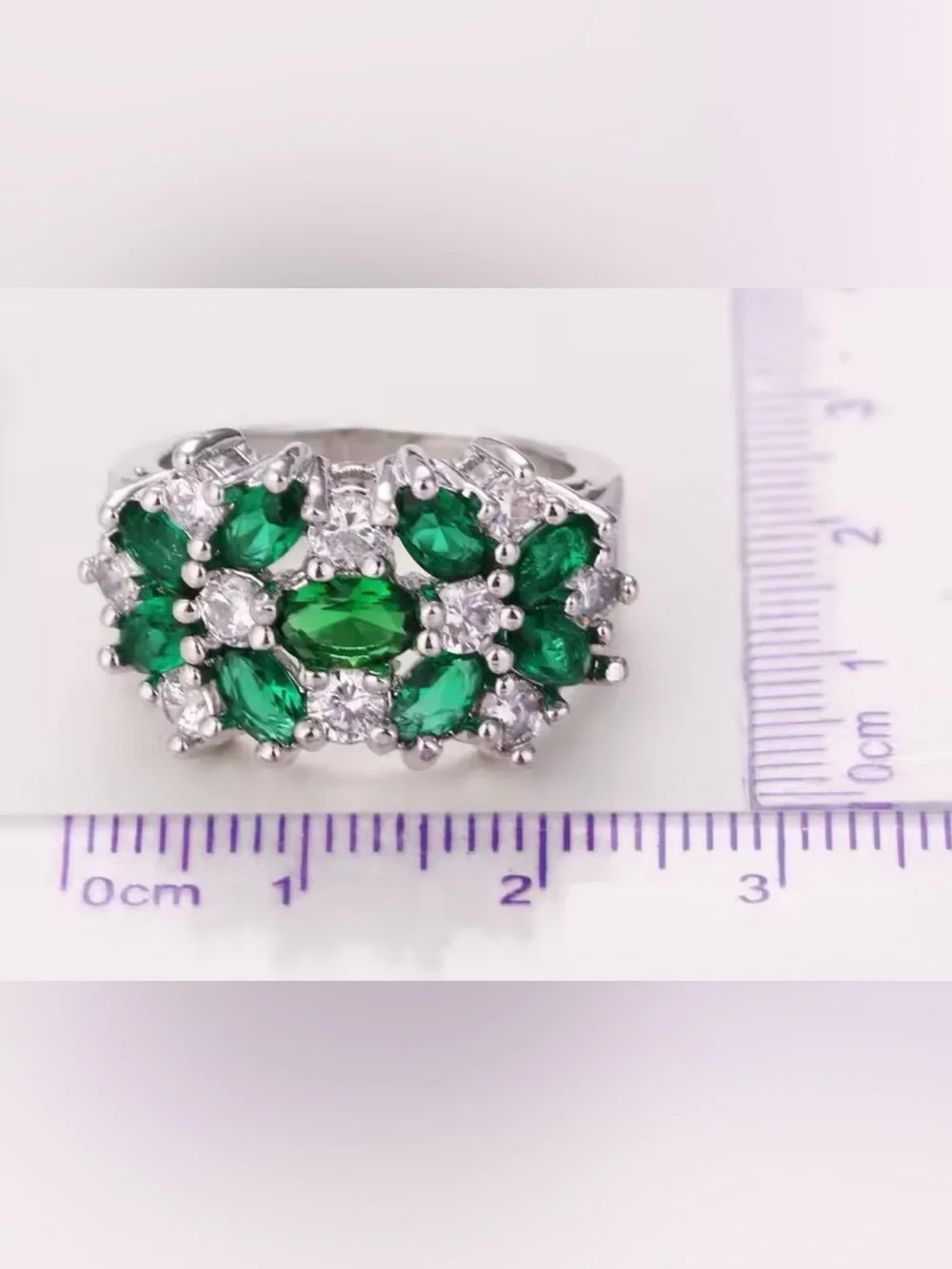 Vintage Emerald Green Floral Cluster Ring | 925 Sterling Silver | Sparkling CZ